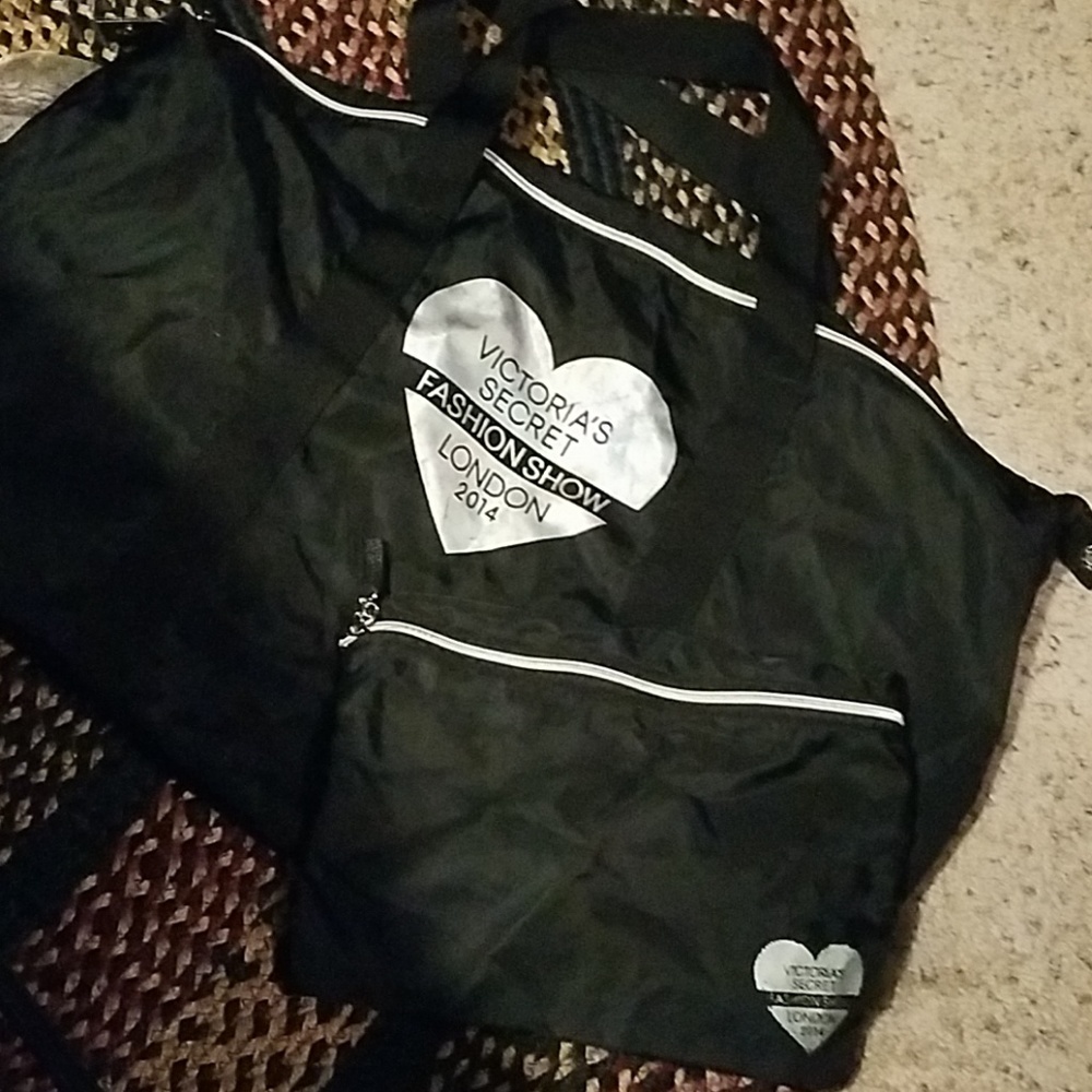 Victoria secret duffle bag with make up bag